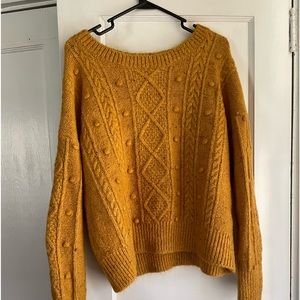 Old Navy Mustard sweater size large